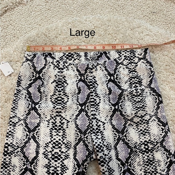 Biker shorts snakeskin animal print small medium large NWT - Picture 14 of 16